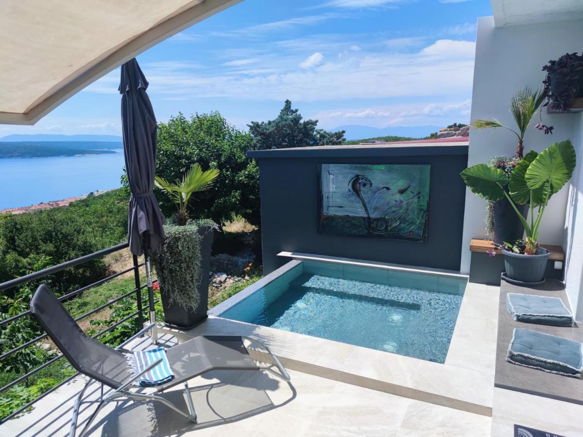 Art Gallery House With A Small Relaxing Pool Crikvenica Esterno foto